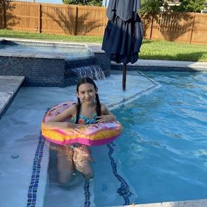 Meet your Posher, Ivanna